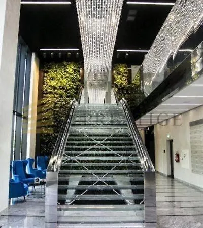 アパート 403 ワルシャワ